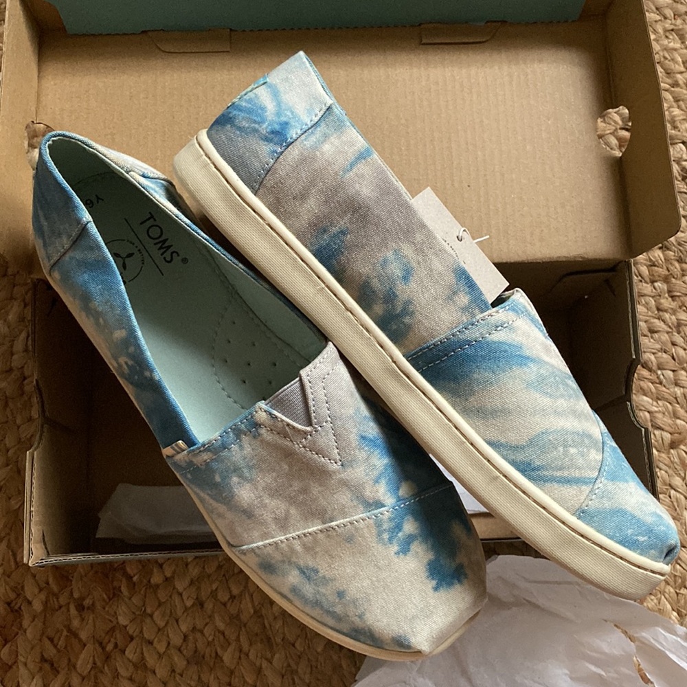 Toms Tie-Dye Loafer Slip Ons